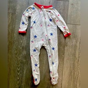 Kyte BABY White and Blue Star “Liberty” print Footie